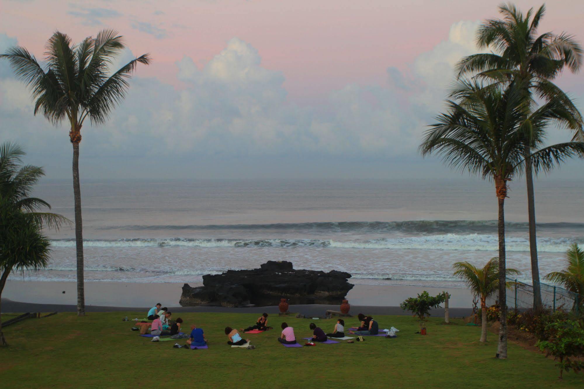 Amarta Beach Retreat By Nakula Selemadeg Buitenkant foto